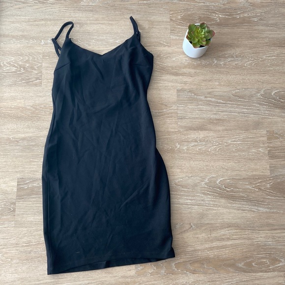 NEW BLACK MINI DRESS - Picture 2 of 2